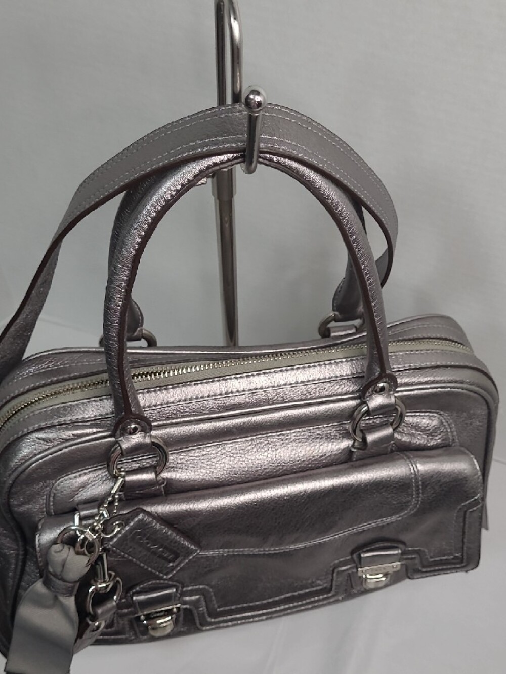 Coach Poppy Pushlock Metallic Silver Leather Satchel Handbag with Ribbon Charm - Picture 4 of 16